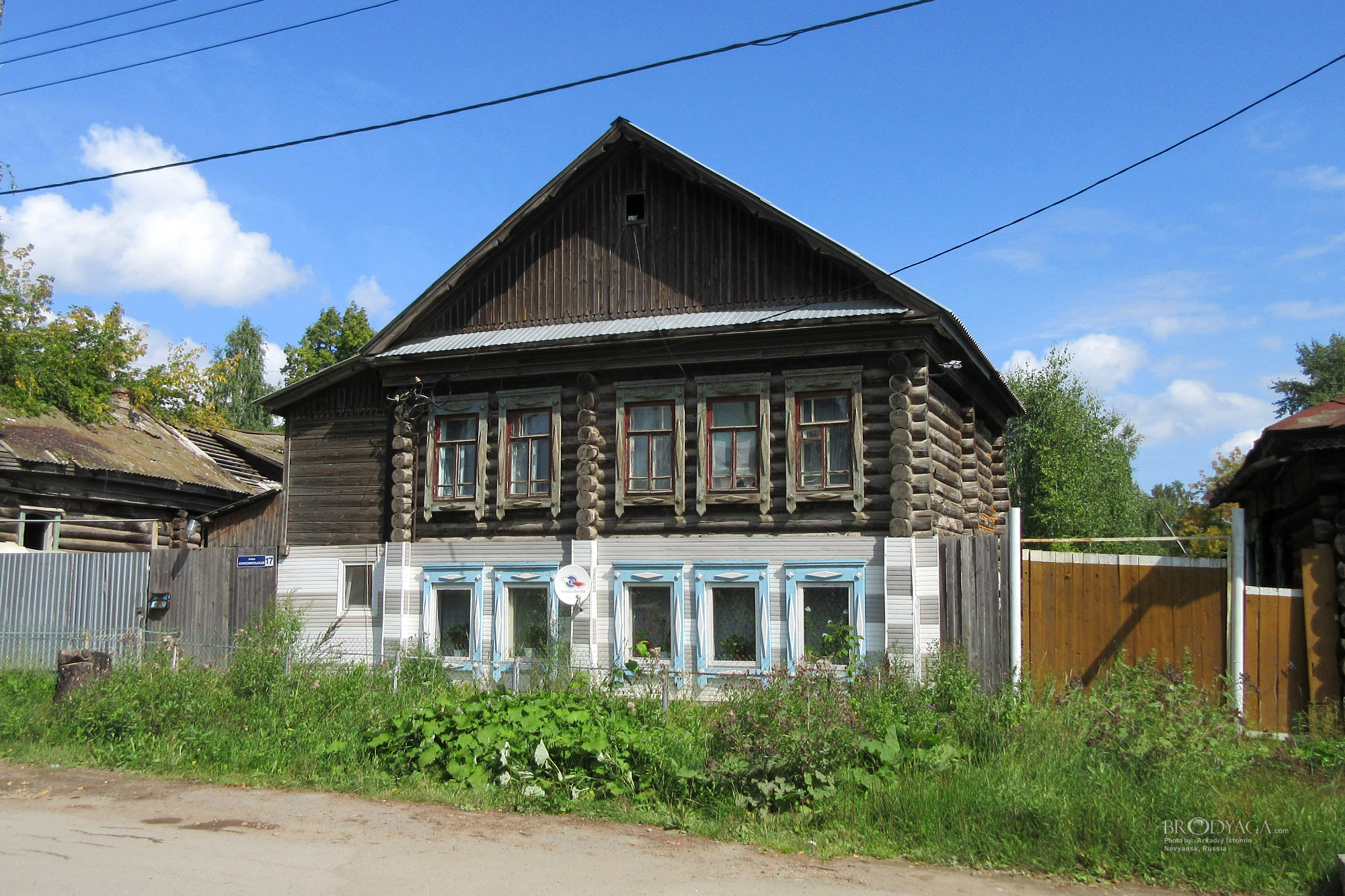Комсомольская 17, Невьянск (Komsomolskaya 17, Nevyansk)